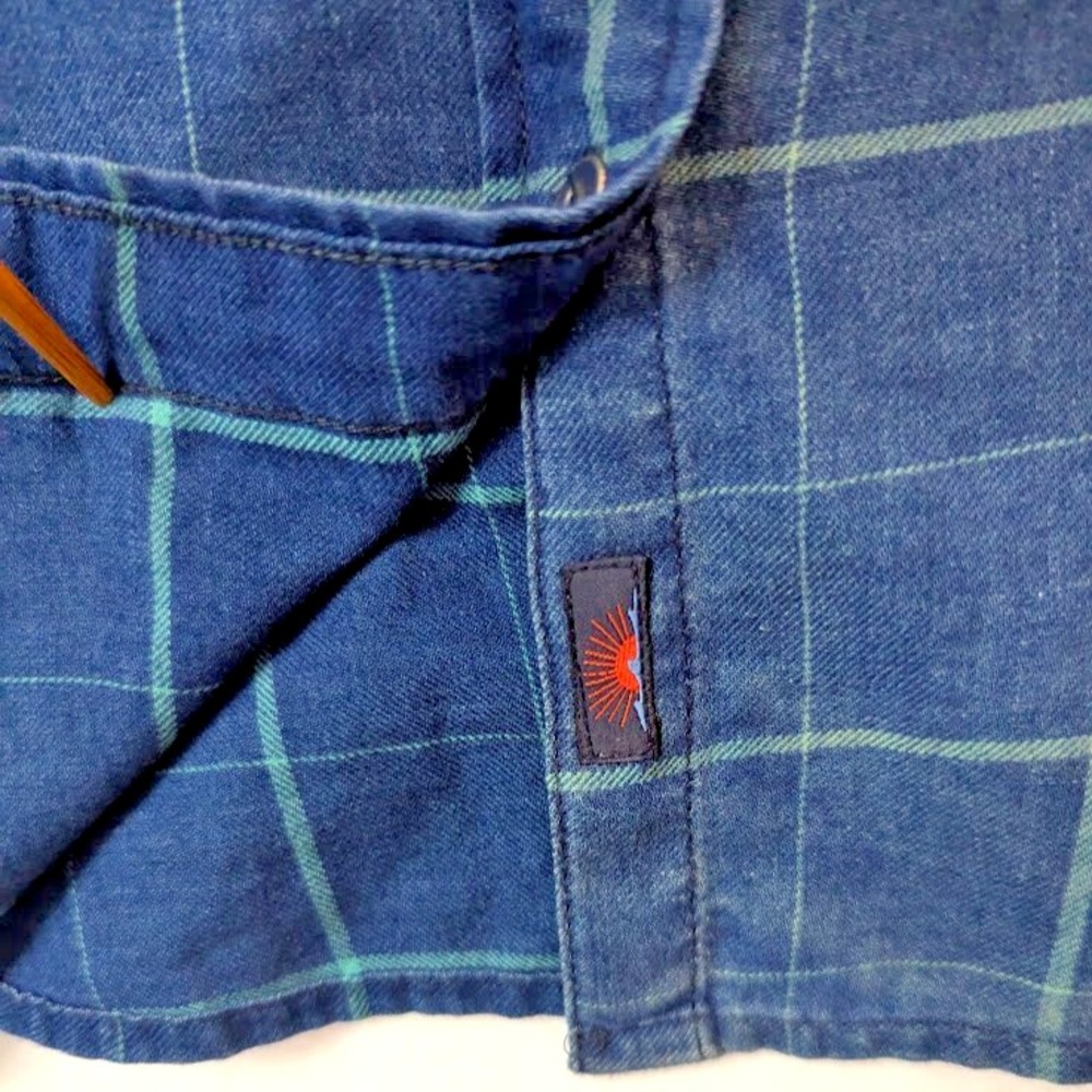 Faherty Chambray Shirt Women XS Blue Plaid Soft Cabincore Gorp Outdoor - Picture 8 of 8